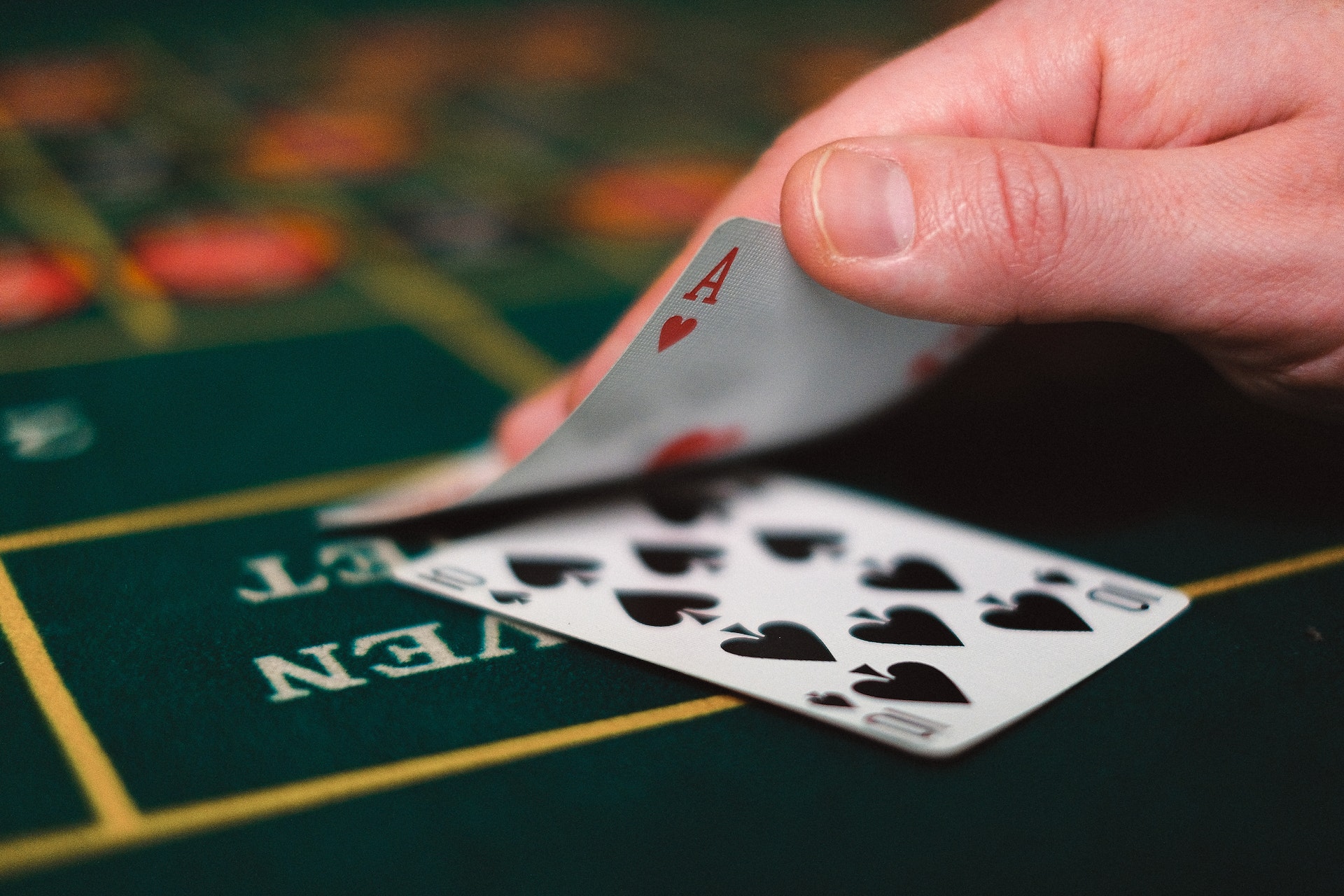 Wie wird man professioneller Pokerspieler?